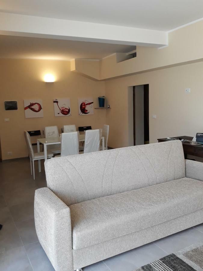 A Casa Di Fede Apartment L'Aquila Bagian luar foto